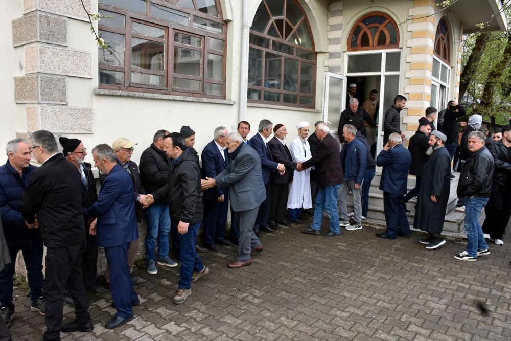 Bir asırlık gelenek: 12 bin kişi bayramlaştı! - 2