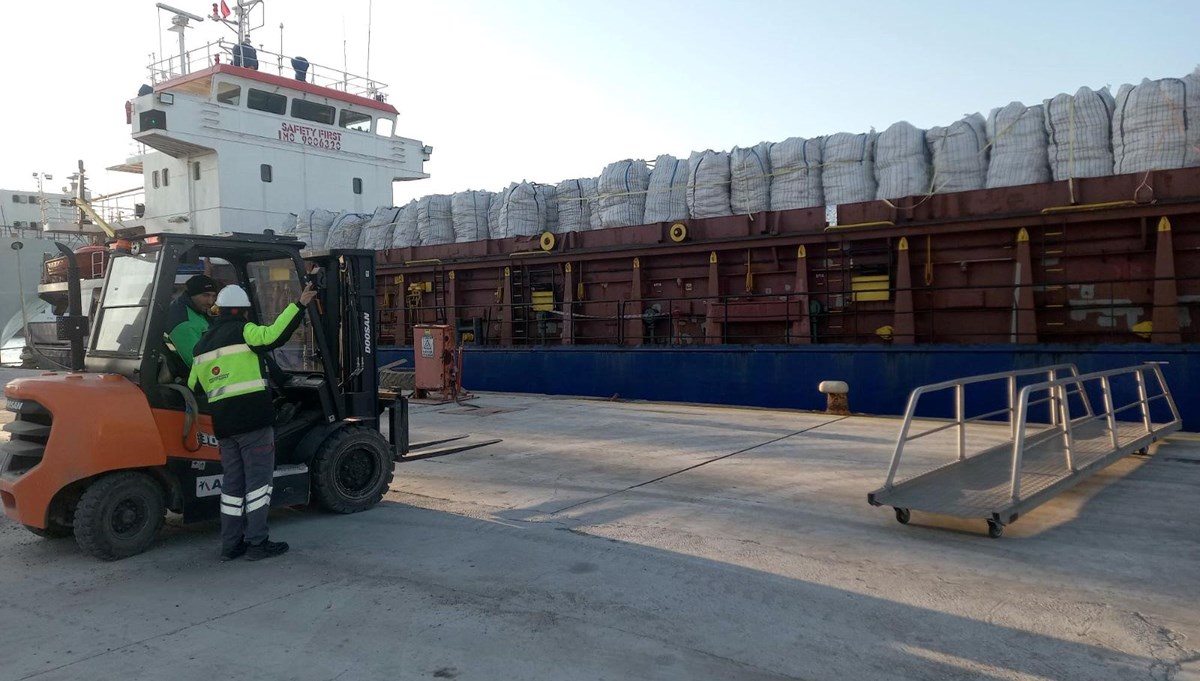 İhraç edilen patatesler geri döndü! 2 bin 500 ton patates imha edilecek! İhraç edilen patatesler geri döndü! 2 bin 500 ton patates imha edilecek!