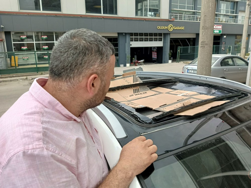 Apartmandan atılan kemik, 25 bin liralık hasara sebep oldu - 3