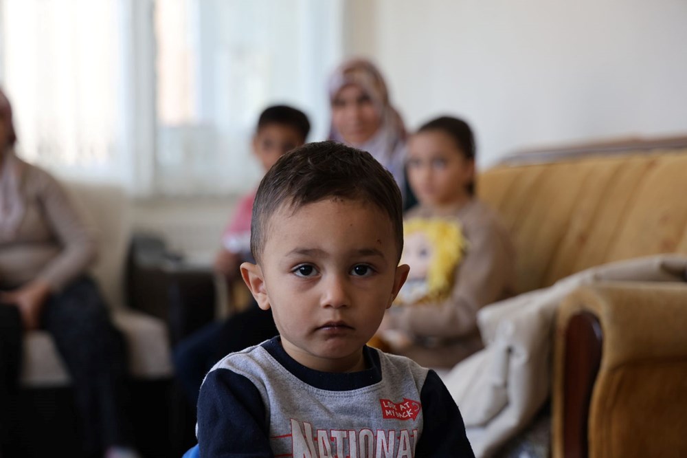 40 günlük bebeğiyle enkaz altında kalmıştı: Depremden sağ kurtulan kadın yaşadıklarını gözyaşları içinde anlattı - 4