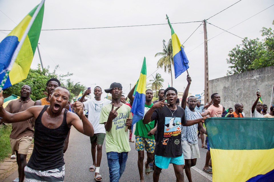 Gabon'da askerler yönetime el koydu - 2