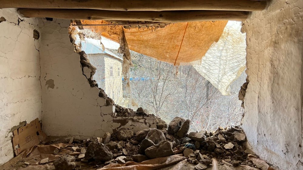 4.8'lik Sarsıntı Hudut Köyünü Vurdu: Evler Yıkıldı 75 4Ajr2G mtUeiXZGZYjnP9Q