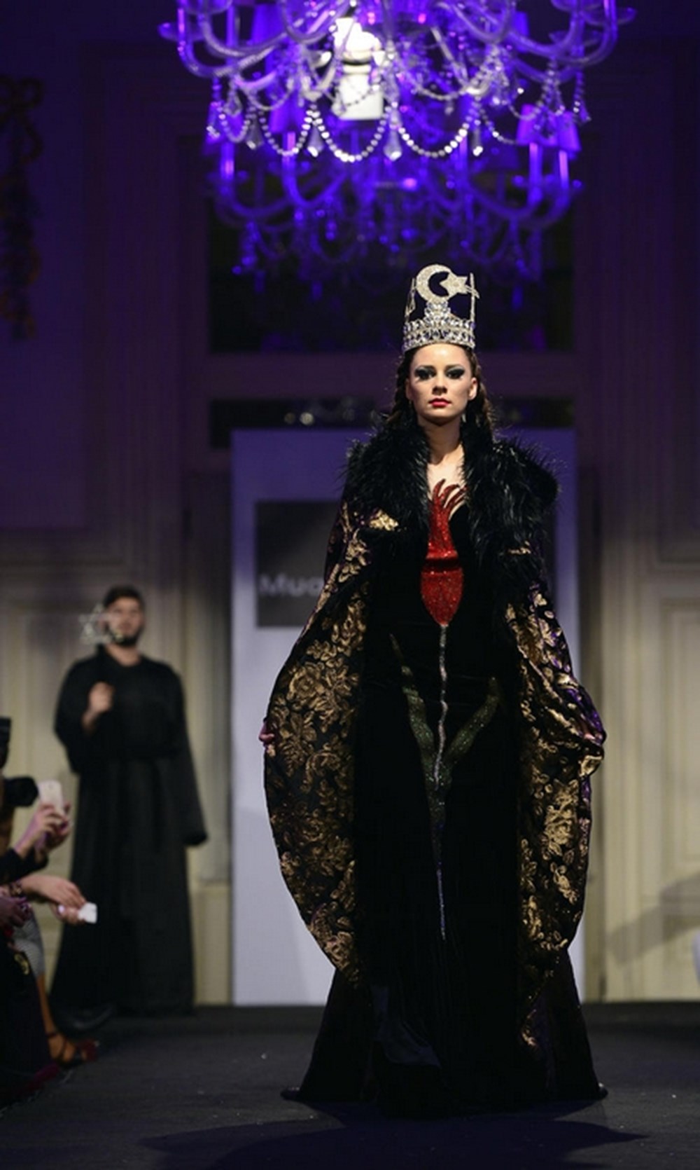 İstanbul'da 'Medeniyetler Defilesi' - 1
