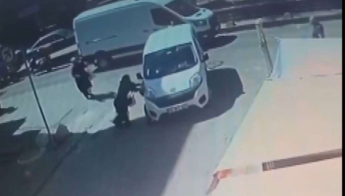 Küçük çocuğun acı ölümü: Yolun karşısına geçerken aracın altında kaldı Küçük çocuğun acı ölümü: Yolun karşısına geçerken aracın altında kaldı