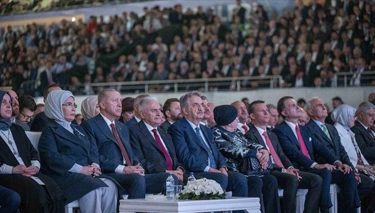 AK Parti'de yeni MKYK'nın mesaisi yerel seçim