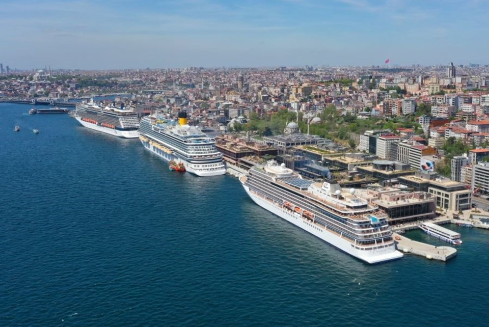 Boğaz manzarası ve Bauhaus tasarımıyla şehrin yeni popüler mekanı: Peninsula Istanbul - 1