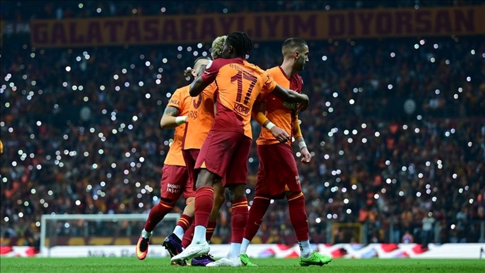 Süper Lig'de şampiyon belli olabilir: Galatasaray ve Fenerbahçe maçlarının ilk 11'leri açıklandı - 3