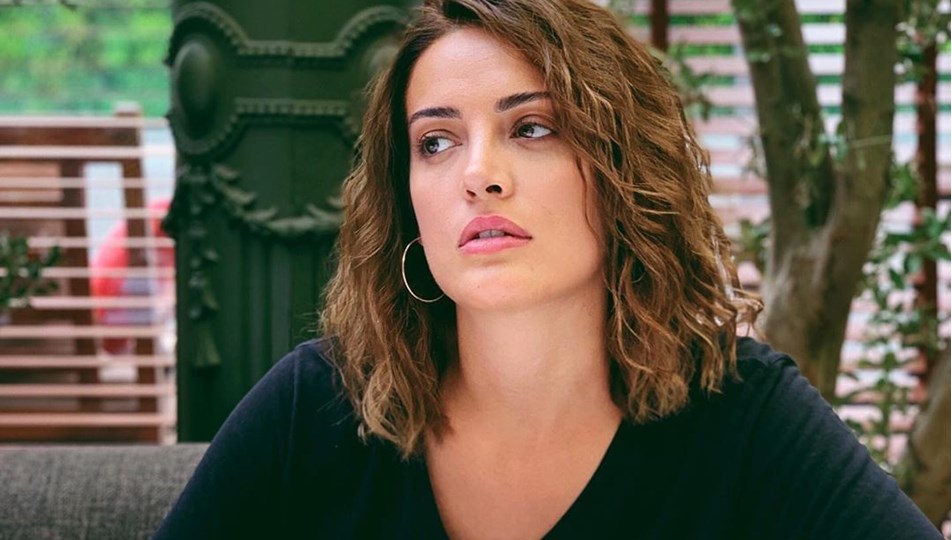 İrem Sak takıntılı hayranından şikayetçi oldu