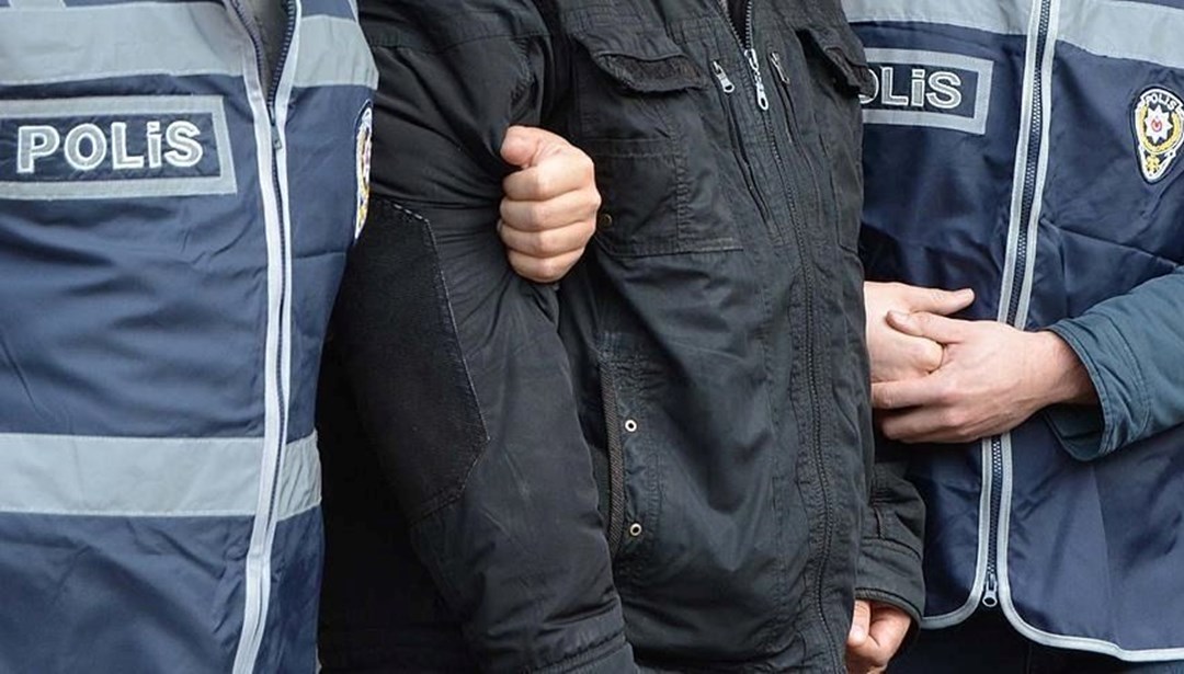 İzmir'de DAEŞ operasyonu: 11 gözaltı