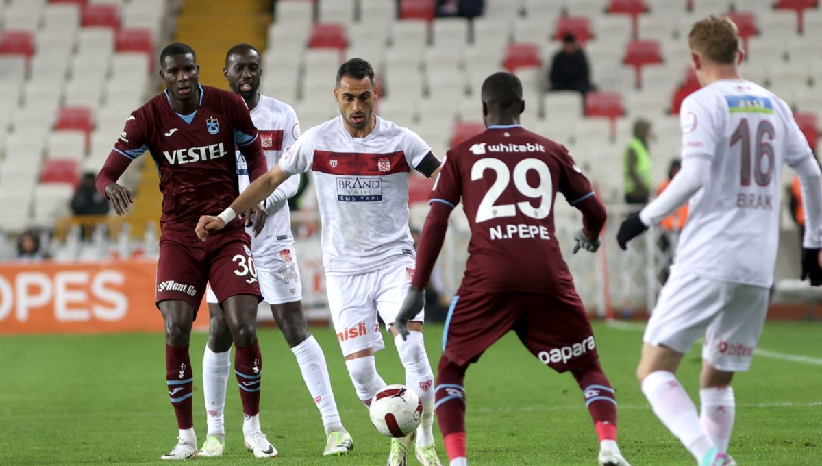 Sivas'ta puanlar paylaşıldı: Trabzonspor zirve yarışında yara aldı