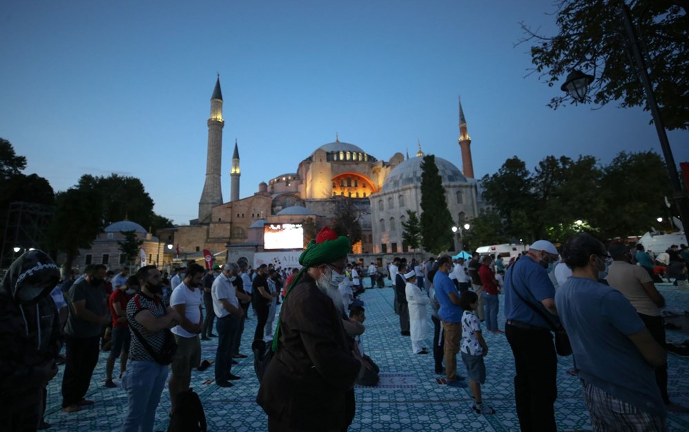 Crowd does not decrease in Hagia Sophia - 13