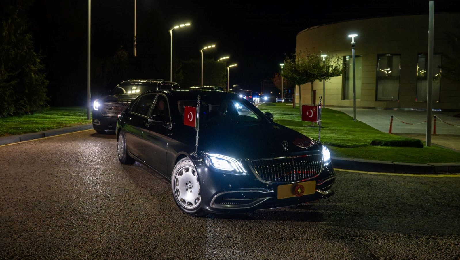 Cumhurbaşkanı Erdoğan, Mısır'daki temaslarının ardından yurda döndü