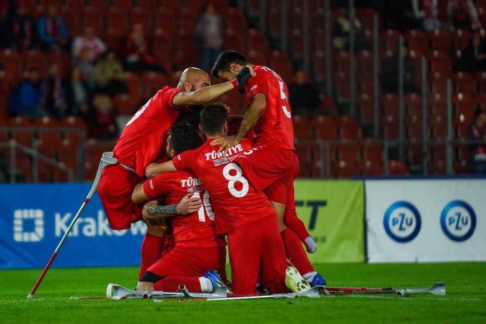 SON DAKİKA: Ampute Futbol Milli Takımı üst üste ikinci kez Avrupa Şampiyonu - 2
