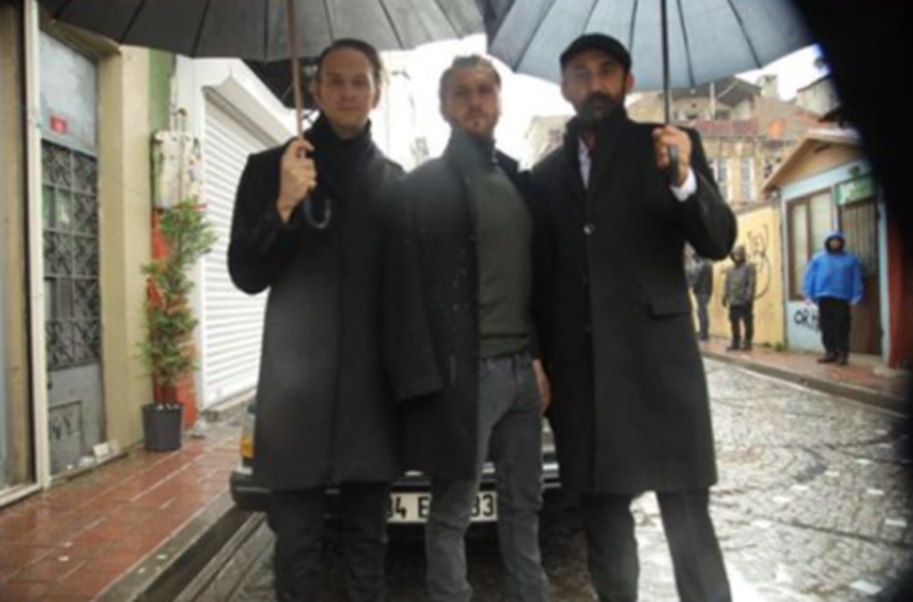 Çukur oyuncularının kamera arkası pozları - 9