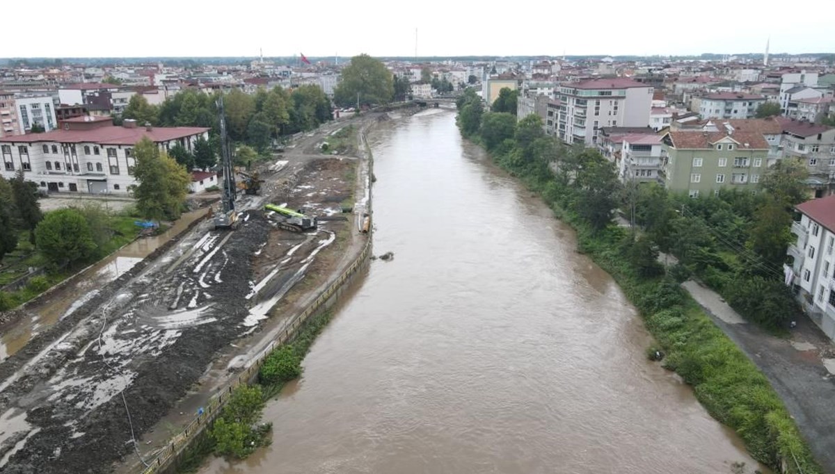 Terme Çayı taşma noktasına geldi