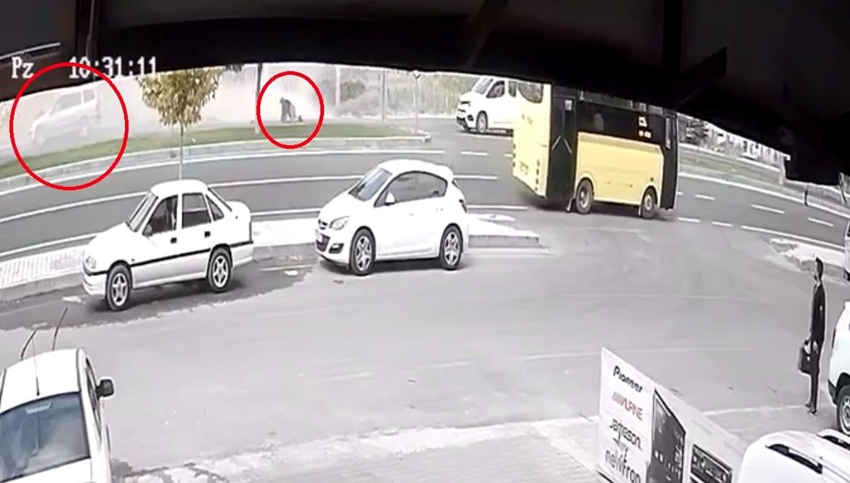 Otomobiller çarpışınca kadın yolcu camdan böyle fırladı Otomobiller çarpışınca kadın yolcu camdan böyle fırladı