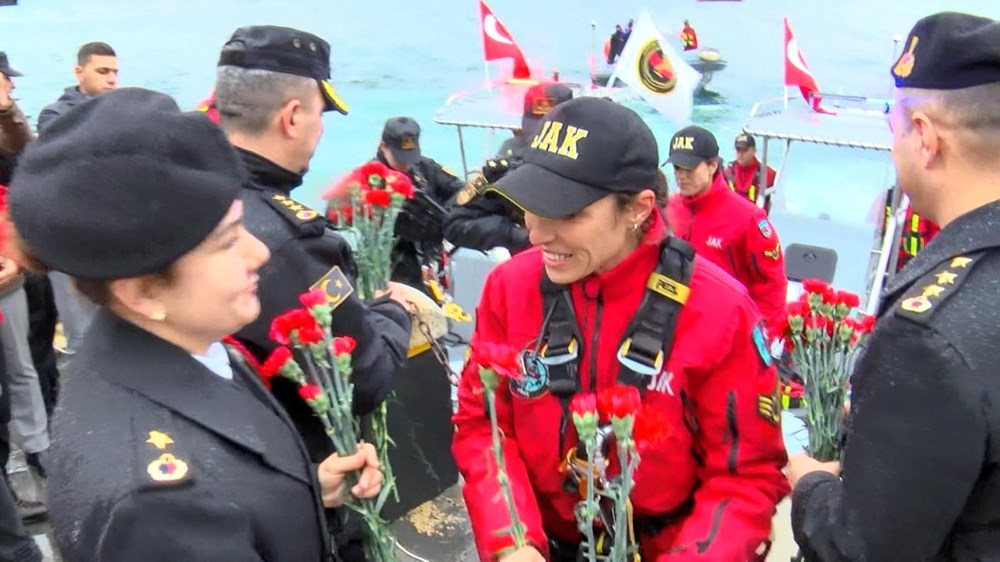 Kadın komandolar, 15 Temmuz Şehitler Köprüsü'nden halatla indi - 4