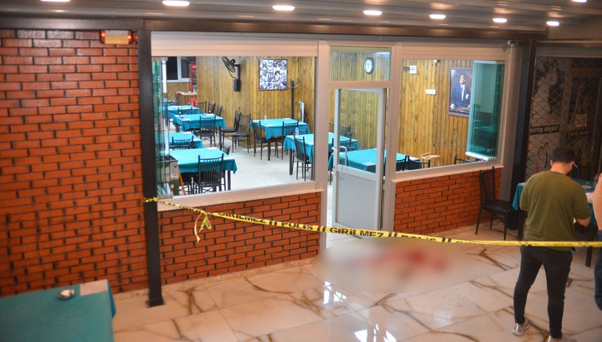 Emekli polis, tartıştığı kahvehaneci ve akrabasını tabancayla öldürdü