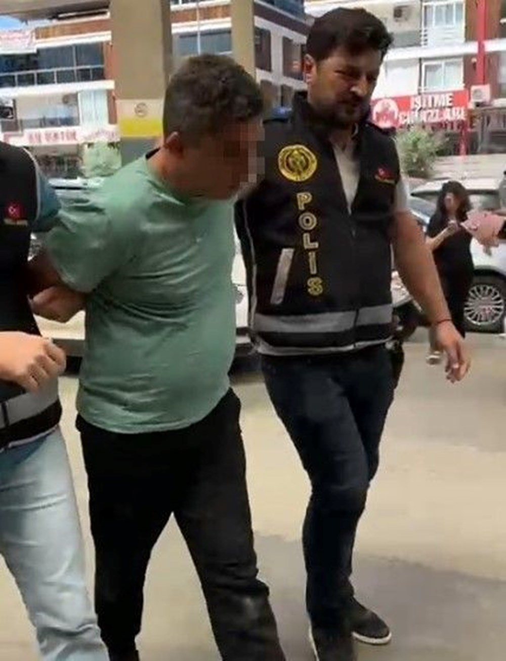 Eşini ve iki çocuğunu öldüren katil itfaiye eri annesini de öldürmüş olabilir - 3