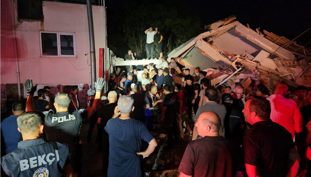 Balıkesir Sındırgı'da 6,1 büyüklüğünde deprem: 1 kişi hayatını kaybetti, 29 kişi yaralandı