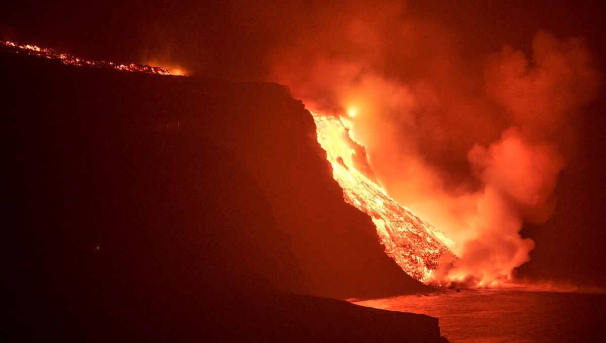 La Palma'da kabus sürüyor: Evleri kül eden lav akışı hızlandı