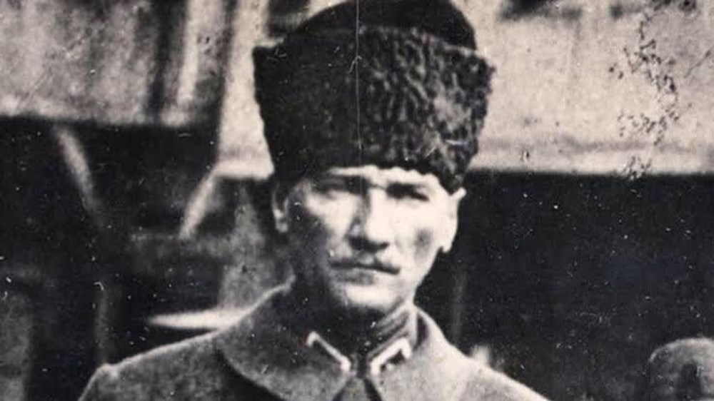 Ünlü isimlerden 29 Ekim Cumhuriyet Bayramı mesajları (Türkiye Cumhuriyeti 97 yaşında) - 24