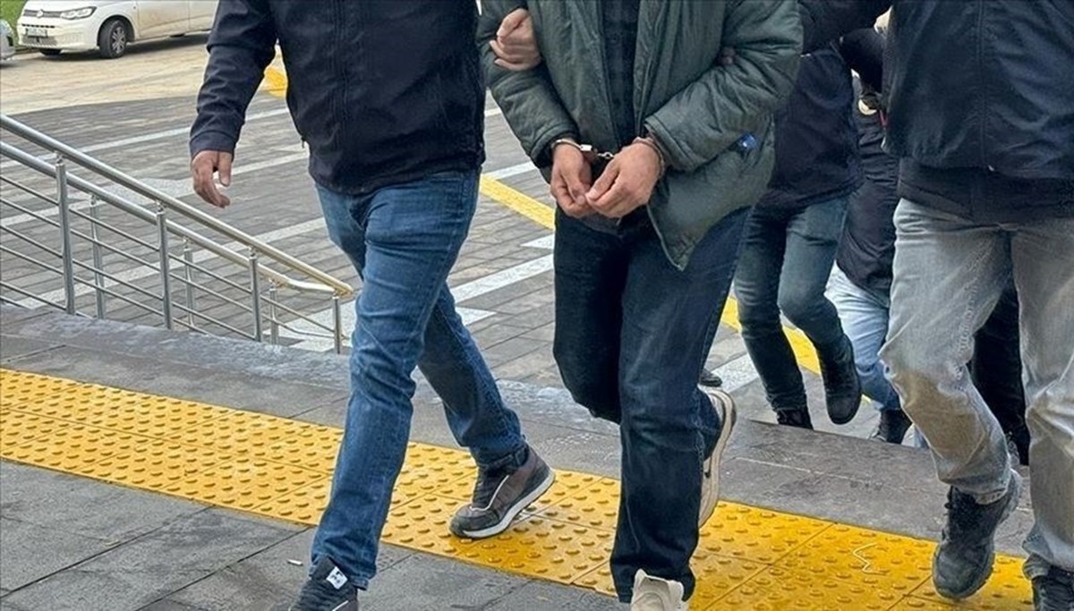 Kastamonu'da uyuşturucu operasyonu: 6 gözaltı Kastamonu'da uyuşturucu operasyonu: 6 gözaltı