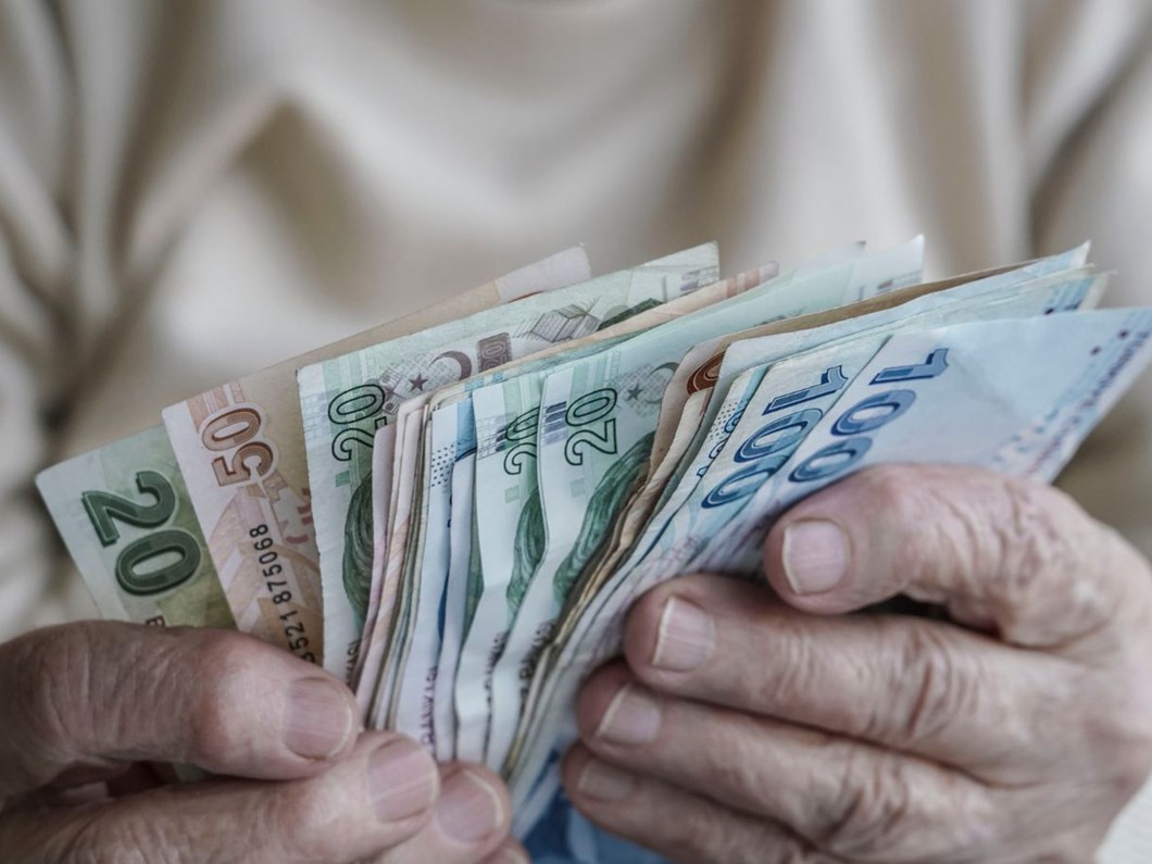 bankalarin emekli maas promosyonu yarisi 11 banka ne vaat ediyor ntv