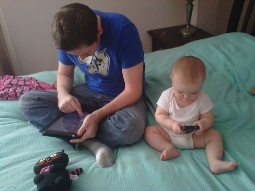 Отца и дети прототипы. Прототипы образа базарова. Отца и дети прототипы. Отец утешает ребенка. Отца и дети прототипы.