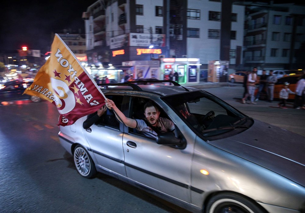 Galatasaray şampiyon oldu taraftar sokağa döküldü - 27