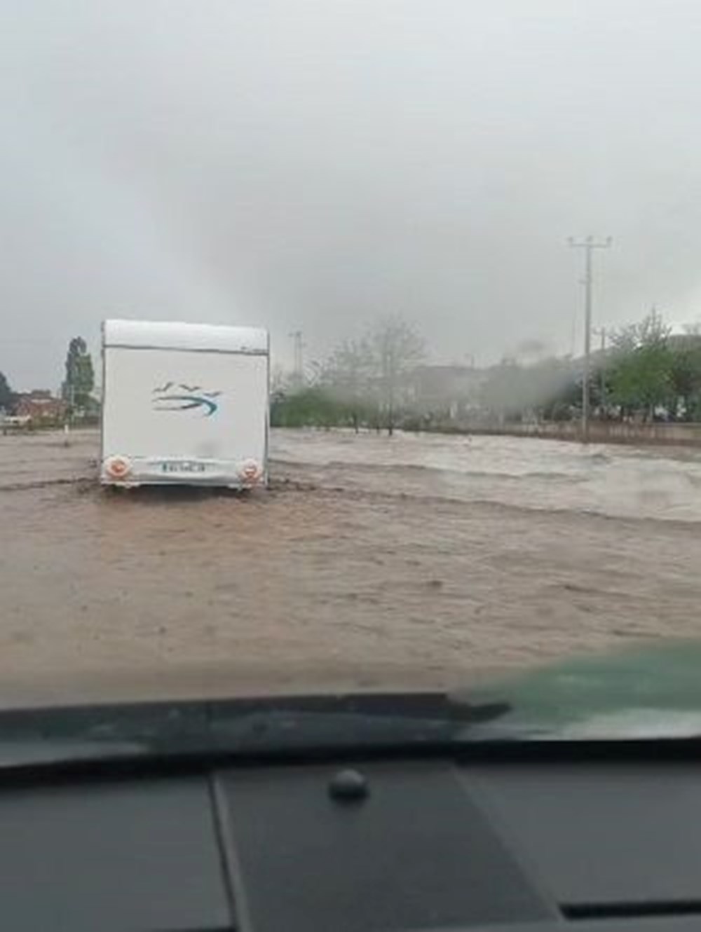 Nevşehir-Aksaray kara yolu sel nedeniyle trafiğe kapandı - 2