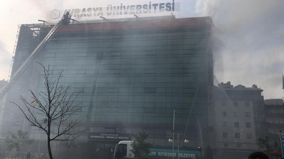 Avrasya Üniversitesi'nde yangın - 2