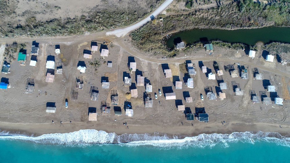 Lüks tatilin bedavaya sunulduğu 'Çardak Beach' çöplük oldu - 2