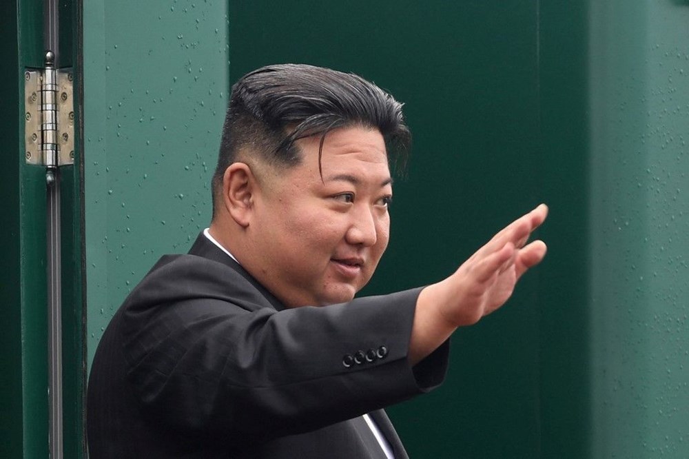 Kim Jong-Un hakkında şok iddia: Her yıl "Zevk Takımı" için 25 bakire kız seçiyor - 10