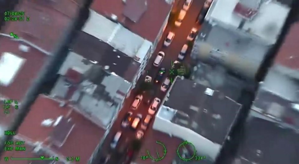 Lüks villalarda vardiyalı mesai deşifre oldu! 1,2 milyar liralık para trafiği tespit edildi - 1