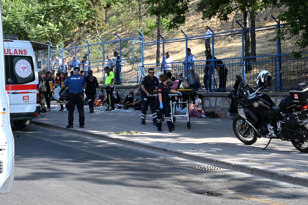 Ankara'da belediye otobüsü kaza yaptı: Biri ağır 18 yaralı - 5