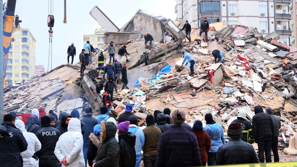 Depremde yıkılan Emre Apartmanı'nın kesilen kolon nedeniyle mahkemelik olduğu ortaya çıktı - 10
