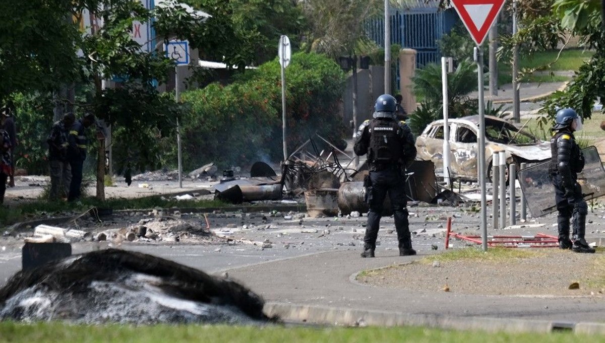 Yeni Kaledonya'da ayaklanma | Macron ulusal güvenlik konseyini topladı