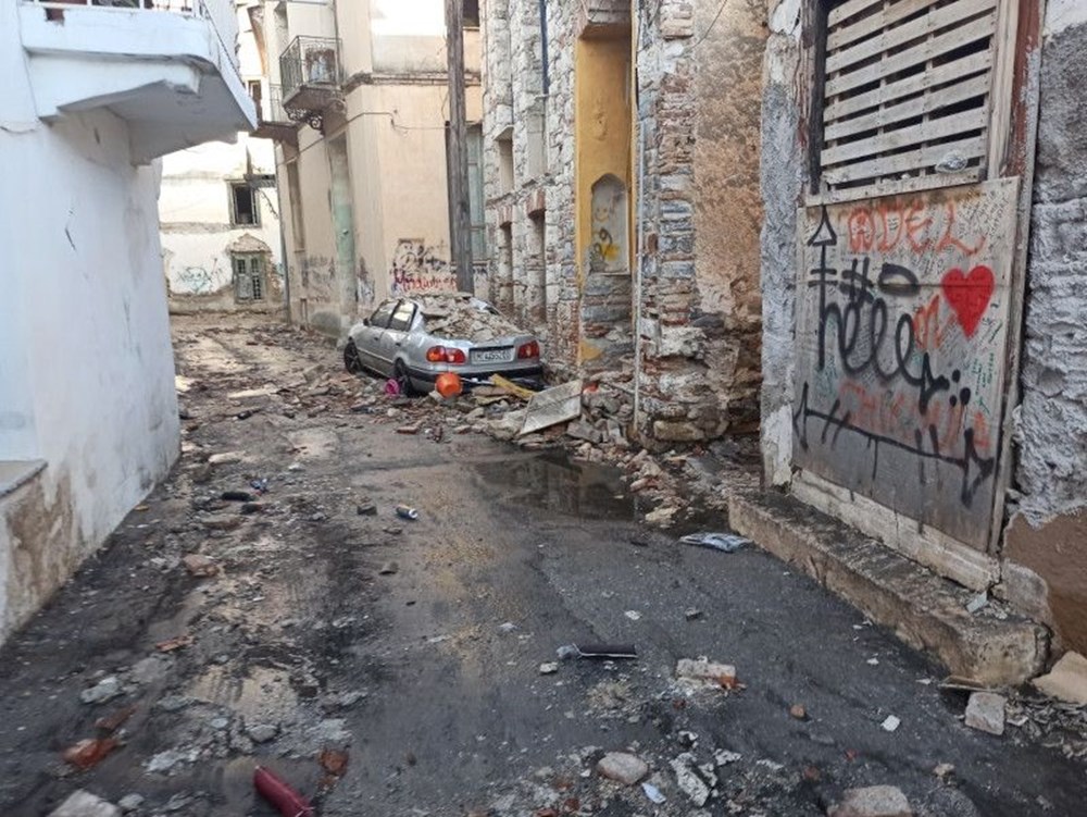 İzmir depremi Yunan adası Sisam'ı da vurdu: 2 can kaybı - 6