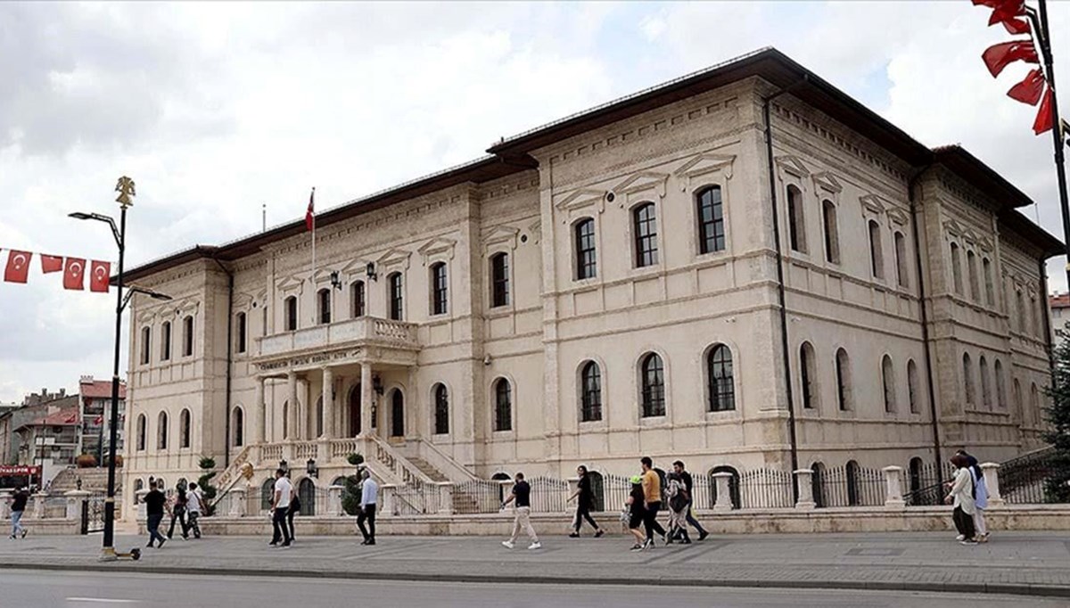 Siyasi partilerden Sivas Kongresi'nin 105. yıl dönümü mesajı Siyasi partilerden Sivas Kongresi'nin 105. yıl dönümü mesajı