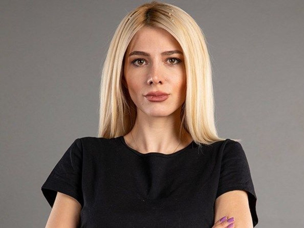 ziynet sali çıplak nazende ne demek