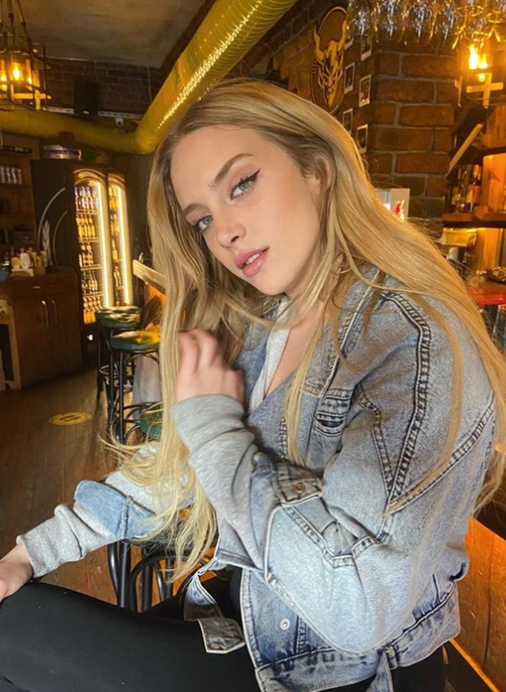 Nilsu Berfin Aktaş'tan yeni imaj (Ünlülerin değişimi) 190 4WdhjhXrZUyiBZj4L4352g