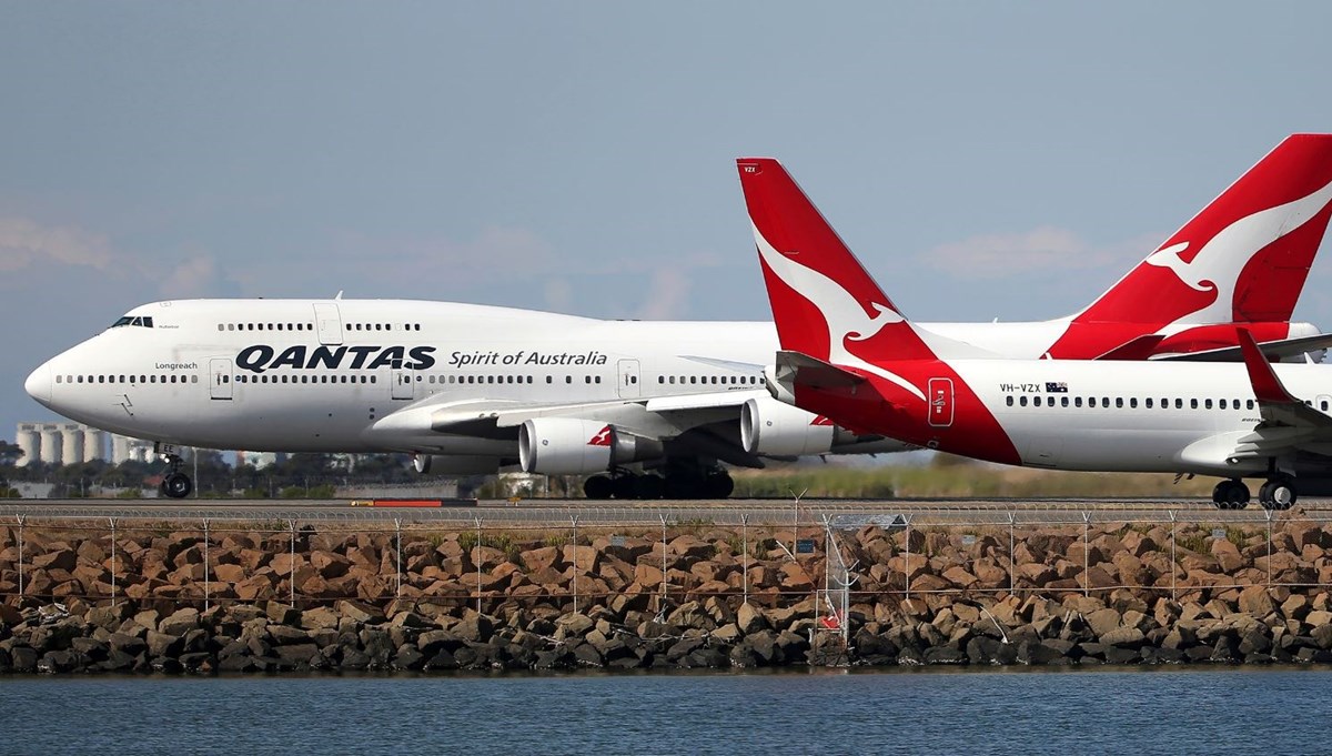 Avustralya’nın Qantas Havayolları tüm çalışanlarına Covid-19 aşısını zorunlu hale getirdi