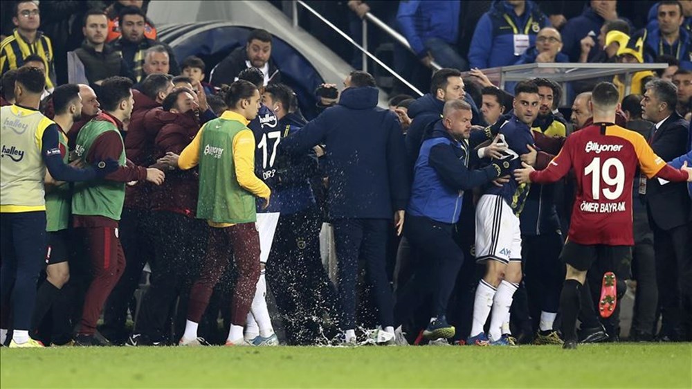 Galatasaray ve Fenerbahçe'ye ceza yağdı: 15 sezonda oynanan 36 derbide ağır fatura! - 2