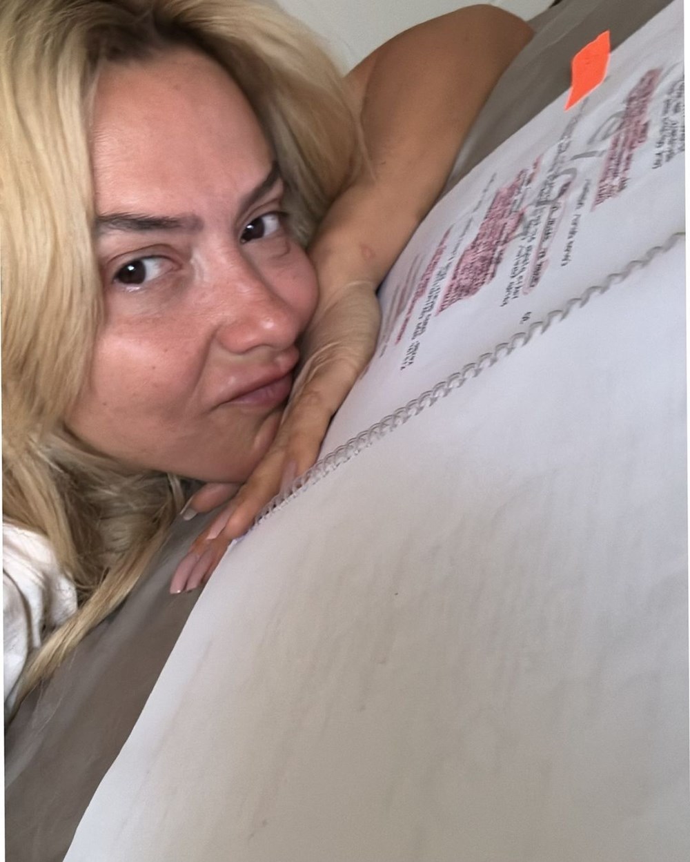 Hadise'den set pozları: Bu aralar ben - 6