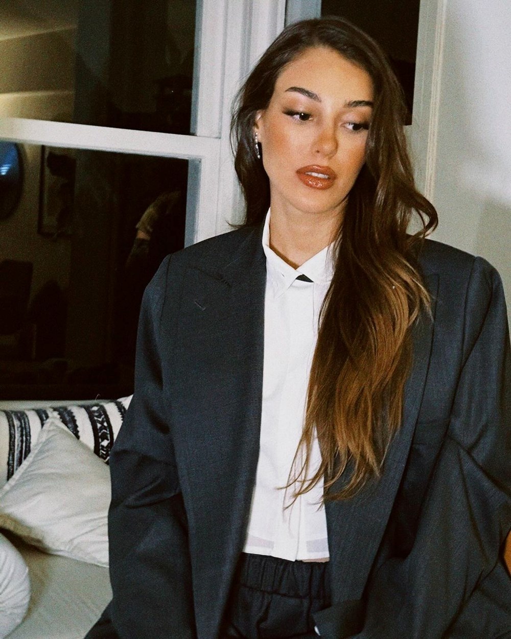 Cannes'a giden ünlüleri eleştirmişti: Dilan Çiçek Deniz'den Esra Dermancıoğlu'na cevap - 5