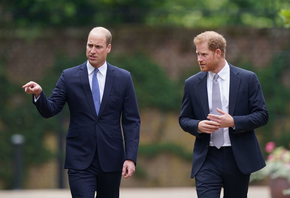 Prenses Diana'nın 60'ıncı doğum gününde Kensington Sarayı'nda heykelinin açılışı yapıldı - 6