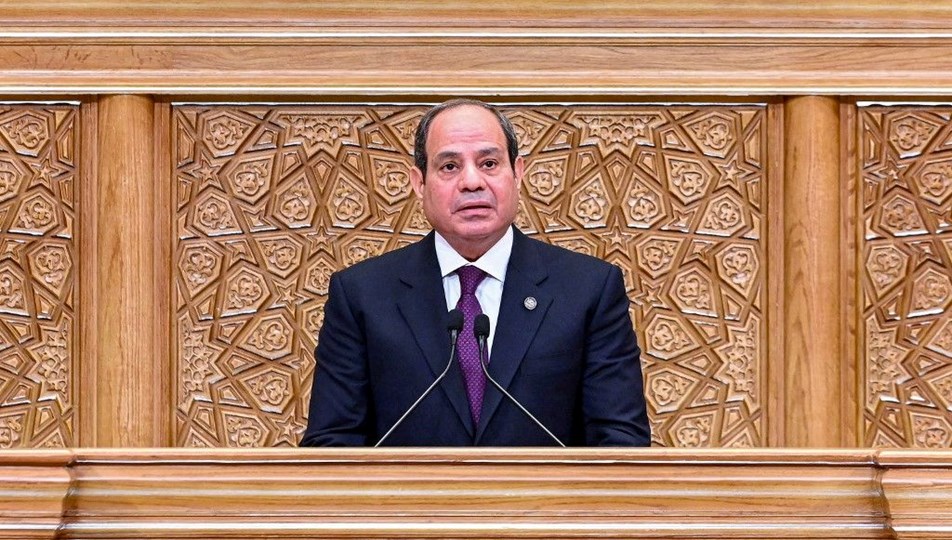 Sisi: "Bölge son zamanlarda tehlikeli değişimlerden geçiyor"