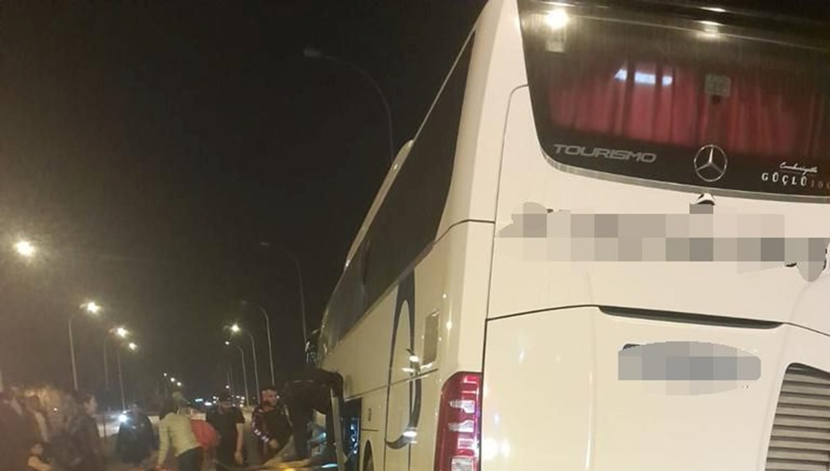 Afyonkarahisar'da yolcu otobüsü kazası: Yaralılar var Afyonkarahisar'da yolcu otobüsü kazası: Yaralılar var