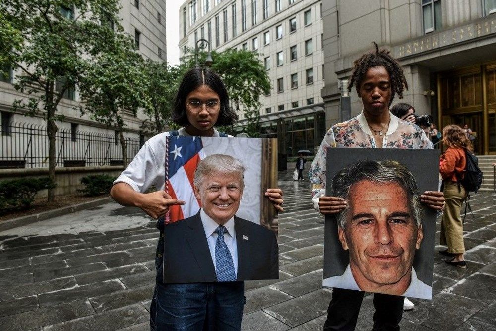 Pedofil milyarder Jeffrey Epstein’in suç ortağı Ghislaine Maxwell'e hapis cezası - 6